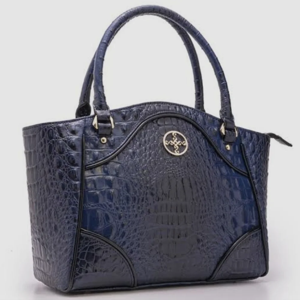 Chic Black Crocodile-Embossed Tote Bag - Picture 11 of 16